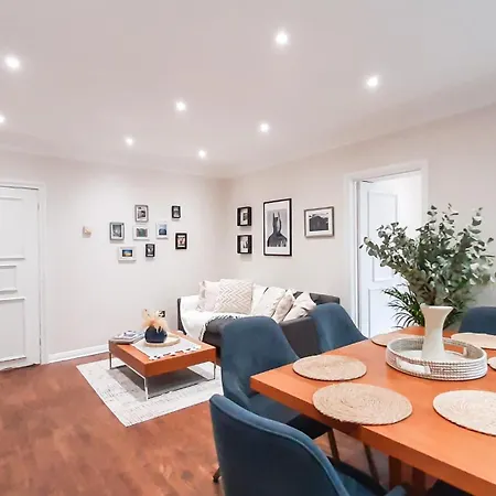 Enchanting 3 Bedroom Flat London Exterior foto